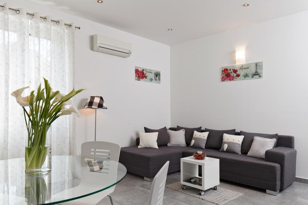 Apartments Kala & Kaleta Split Exterior photo